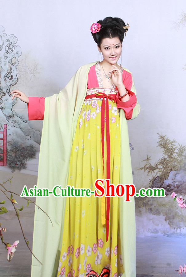 China Tang Dynasty Lady Clothes and Hair Clasps for Women