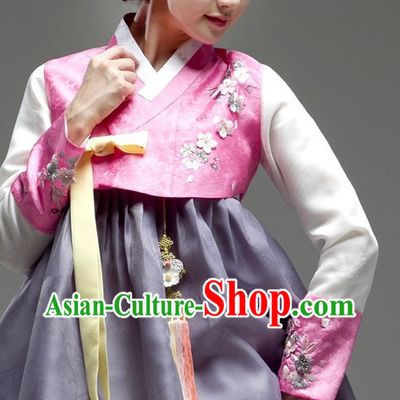 Korean National Costumes Traditional Costumes Hanbok Korea