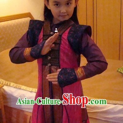 Traditional Ancient Chinese Superhero Costumes and Headwear for Kids