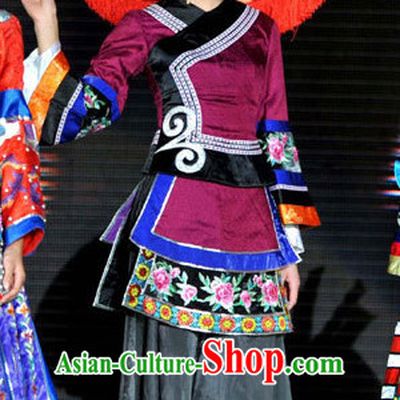 Tradiitonal Chinese Guangxi Province Ethnic National Costumes and Hat Complete Set for Women