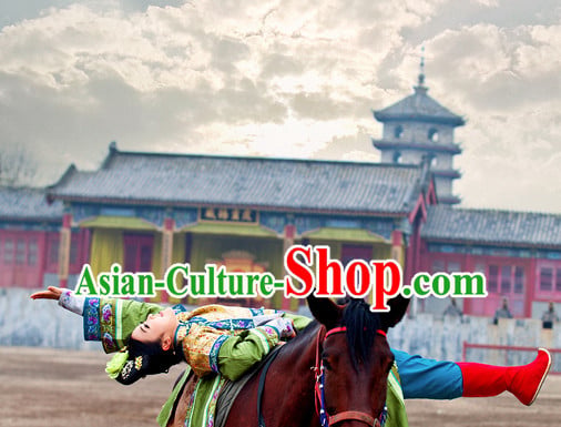 Chinese TV drama costumes long robe series oriental clothing ancient Chinese costumes traditional Chinese dress attire outfits Hanfu han fu Chinese TV drama costumes long robe series oriental clothing ancient Chinese costumes traditional Chinese dress attire outfits Hanfu han fu