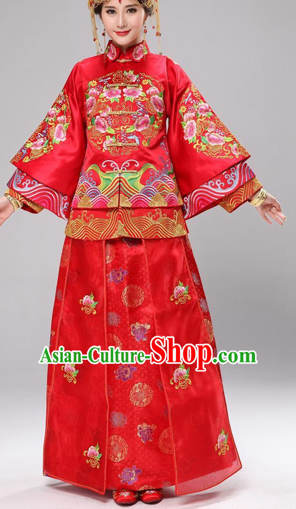 Chinese wedding dress traditional bridal costumes and hair accessories Chinese wedding dress traditional bridal costumes and hair accessories