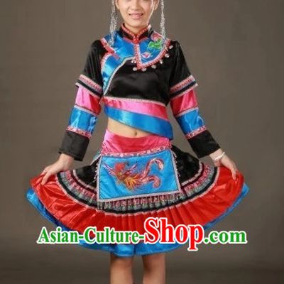 Traditional Chinese Ethnic Minority Clothing and Hair Accessories Complete Set for Women