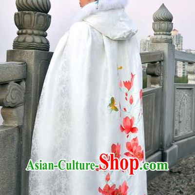 White China Ancient Cultural Garment Hanfu Mantle Clothes