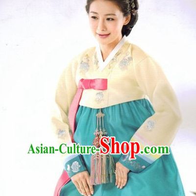 Korean Female Fashion Traditional Hanbok Suit