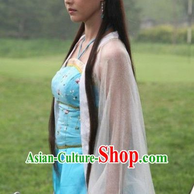 Traditional Chinese Swordswoman Uniform and Hair Accessories