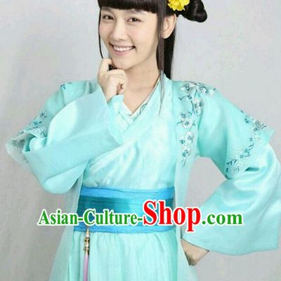 Ming Dynasty Han Fu Outfit and Hair Jewelry Complete Set for Women