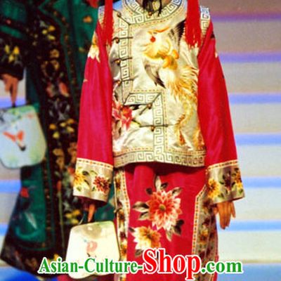 Qing Dynasty Princess Embroidered Outfit and Headwear Complete Set.