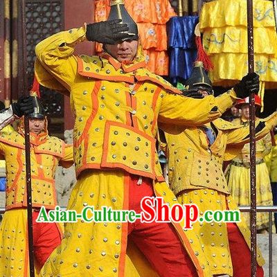 Qing Dynasty General Armor and Hat