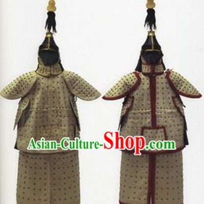 China Classic Qing Dynasty General Armor Costume and Helmet