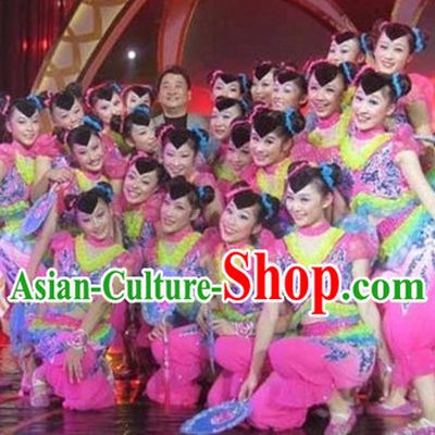 Chinese Teenagers Dance Costumes for Competition