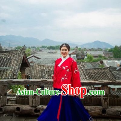 Chinese Ming Dynasty Clothes for Women