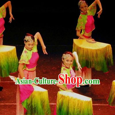 Chinese Folk Fan Group Dancing Uniform for Women