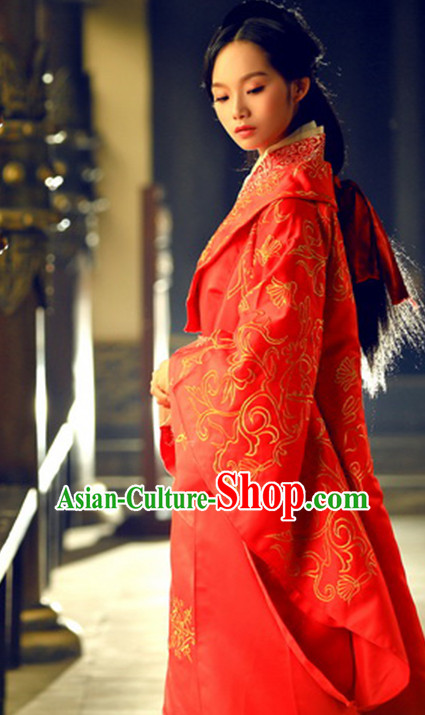 China Classic Red Wedding Dresses Complete Set for Brides China Classic Red Wedding Dresses Complete Set for Brides