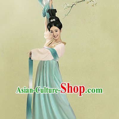 Tang Dynasty Female Dancer Outfits and Long Dance Ribbons