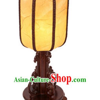 Chinese Ancient Handmade and Carved Natural Wood Desk Lantern