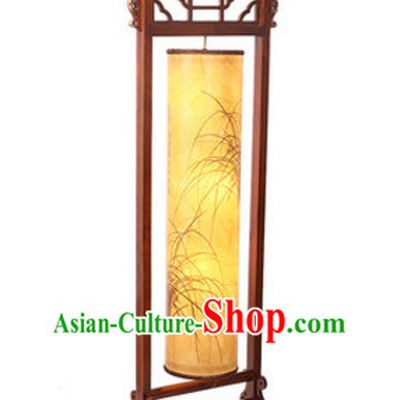 Chinese Ancient Handmade and Carved Natural Wood Floor Palace Lantern