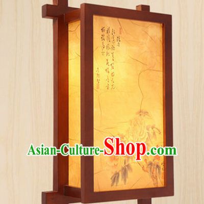 Chinese Classical Handmade and Carved Natural Wood Wall Palace Lantern