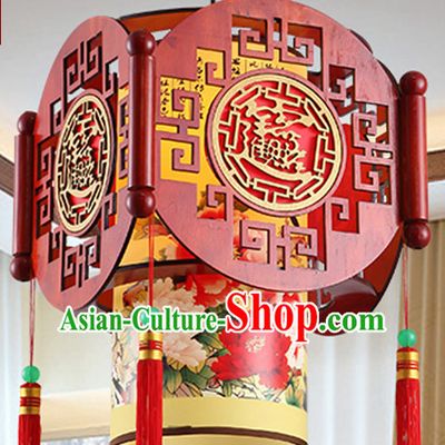 Traditional Chinese Classical Natural Wood and Carved Hanging Palace Lantern