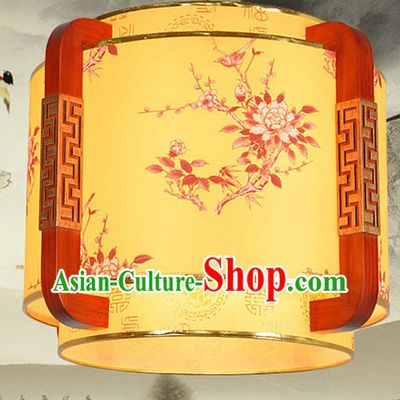 Traditional Chinese Classical Natural Wood and Carved Hanging Palace Lantern