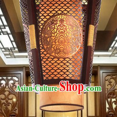 Traditional Chinese Classical Natural Wood and Carved Hanging Palace Lantern