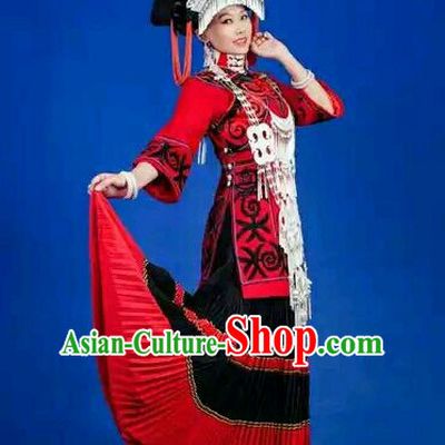 China Miao Tribe Princess Garment Clothing and Hat Complete Set for Women