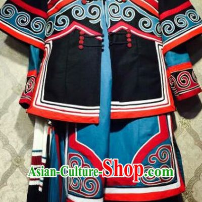 Chinese Folk Ethnic Traditional Dresses Garment and Hat Complete Set for Women