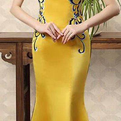 Ancient Chinese Costumes, Manchu Clothing Qipao, Retro Silk Mandarin Collar Cheongsam, Traditional Fish Tail Cheongsam Wedding Toast Dress for Bride