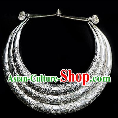 Traditional Chinese Miao Ethnic Minority Necklace Miao Ethnic Silver Jewelry Accessories