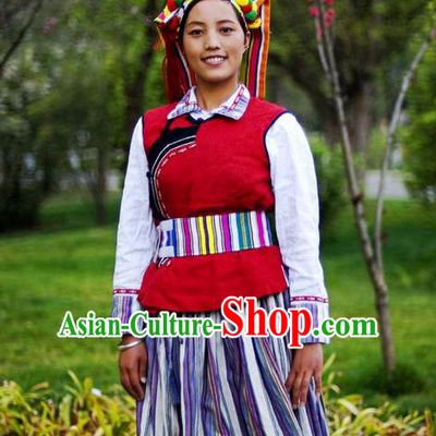 Traditional Chinese Nu Nationality Dancing Costume, Nuzu Female Folk Dance Ethnic Pleated Skirt, Chinese Nu Minority Nationality Embroidery Costume for Women