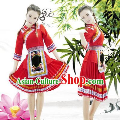 Traditional Chinese Tujia Nationality Dancing Costume, Tujiazu Female Folk Dance Ethnic Pleated Skirt, Chinese Tujia Minority Nationality Embroidery Costume for Women