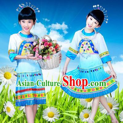 Traditional Chinese Miao Nationality Dancing Costume Accessories Necklace and Longevity Lock, Hmong Children Folk Dance Ethnic Pleated Skirt and Headwear, Chinese Minority Tujia Nationality Embroidery Costume and Hat for Kids
