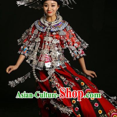 Traditional Chinese Miao Nationality Wedding Costume Accessories Crown, Necklace, Hmong Female Wedding Ethnic Dress and Phoenix Silver Headwear, Chinese Minority Nationality Embroidery Costume and Hat for Women
