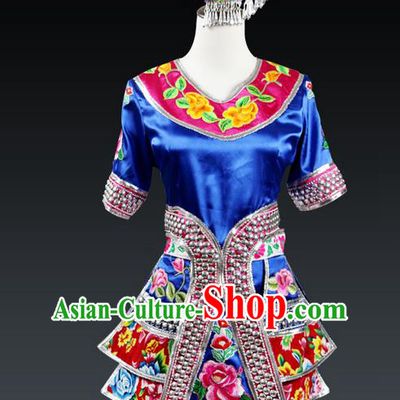 Traditional Chinese Dong Nationality Dancing Costume, Dongzu Female Folk Dance Ethnic Dress Set, Chinese Minority Dong Nationality Embroidery Costume for Women
