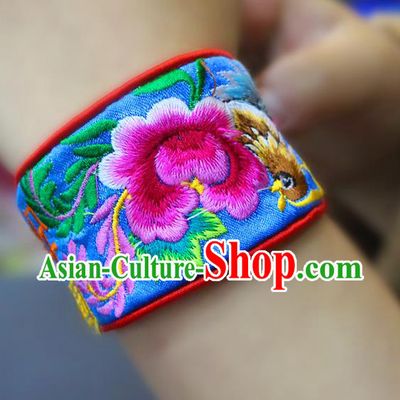 Traditional Chinese Miao Nationality Jewelry Accessories Bracelet, Hmong Ethnic Accessories Embroidery Bracelet for Women
