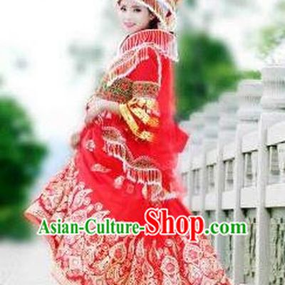 Traditional Chinese Miao Nationality Improved Wedding Costume, Hmong Luxury Female Folk Dance Ethnic Bride Pleated Long Skirt, Chinese Minority Nationality Embroidery Costume for Women