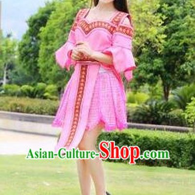 Traditional Chinese Miao Nationality Improved Wedding Costume, Hmong Luxury Female Folk Dance Ethnic Bride Short Skirt, Chinese Minority Nationality Embroidery Costume for Women