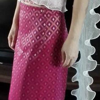 Traditional Asian Thai Wedding Costume Complete Set, Thai Wedding Black Fungus Edge Shawl, Thai Silk Fabrics Suit for Women