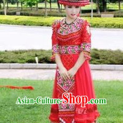 Traditional Chinese Miao Nationality Wedding Costume Set, Hmong Luxury Improved Bride Folk Dance Ethnic Long Skirt, Chinese Minority Nationality Embroidery Costume for Women