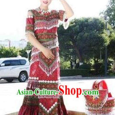 Traditional Chinese Miao Nationality Wedding Costume Set, Hmong Luxury Improved Bride Folk Dance Ethnic Long Skirt, Chinese Minority Nationality Embroidery Costume for Women