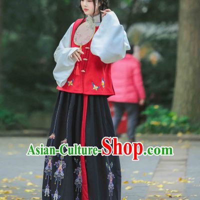 Chinese Classic Ming Dynasty Clothing and Hair Jewelry Complete Set for Women