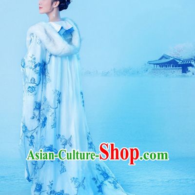 Chinese Ancient Palace Imperial Queen Costumes and Hair Accessories Complete Set for Women