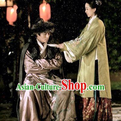 Chinese Ancient Ming Dynasty Noblewoman Clothing and Hair Jewelry Complete Set for Women