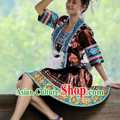 Chinese Folk Miao Ehtnic Costume