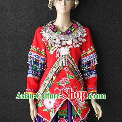 Chinese Folk Miao Ehtnic Clothing and Silver Hat Complete Set for Women