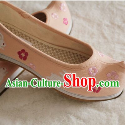 Handmade Chinese Ancient Embroidered Rabbit Princess Shoes for Women and Girls