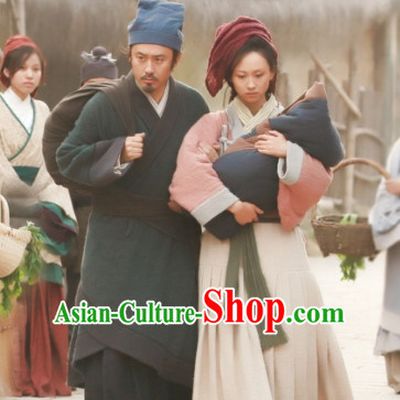 Chinese Female and Male Peasant Hanfu Dress Authentic Clothes Culture Costume Han Dresses Traditional National Dress Clothing and Headdress 2 Complete Sets