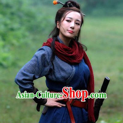 Chinese Female Knight Hanfu Dress Clothing National Dress Ancient China Clothing Traditional Chinese Outfit Chinese Costumes and Headwear Complete Set for Brides