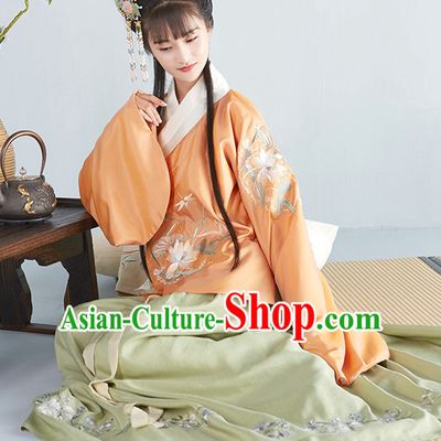 Chinese Ancient Ming Dynasty Princess Beauty Garment Costumes and Hair Jewelry Complete Set for Women