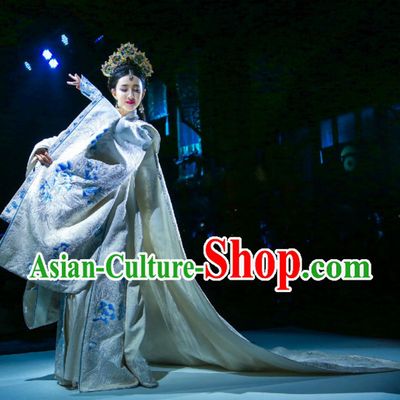 Traditional Chinese Ancient Empress Clothes Complete Set for Women with Long Trail